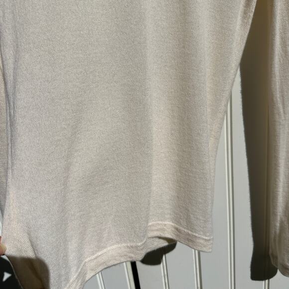 Loro Piana Fine Cashmere Long Sleeve Crewneck Tee Shirt Sweater Size 40 IT Cream - Picture 15 of 16